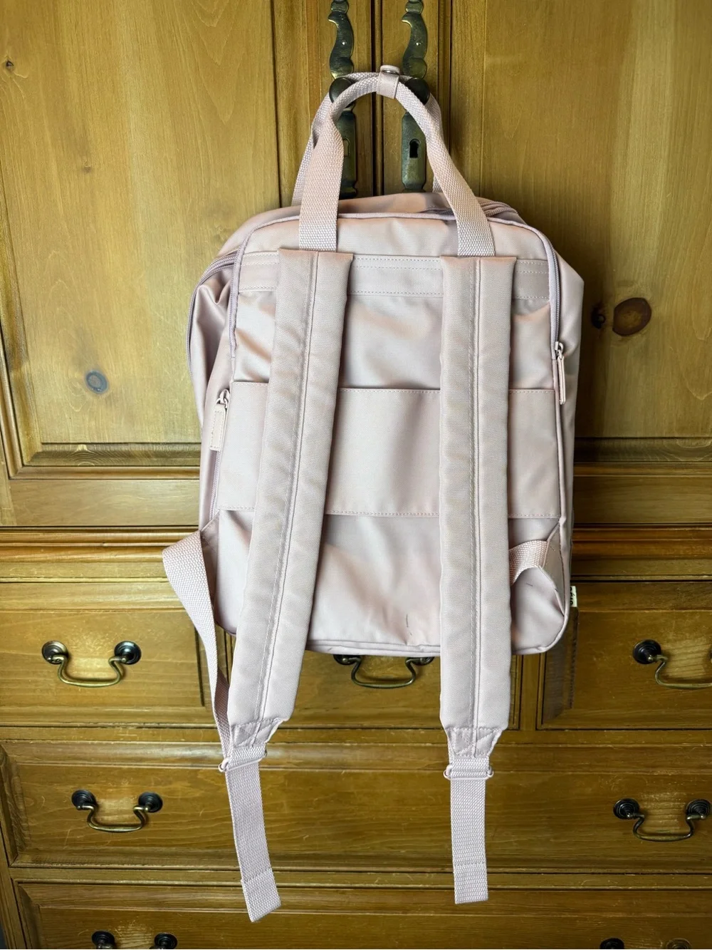 BÉIS 'The Expandable Backpack' in Atlas Pink